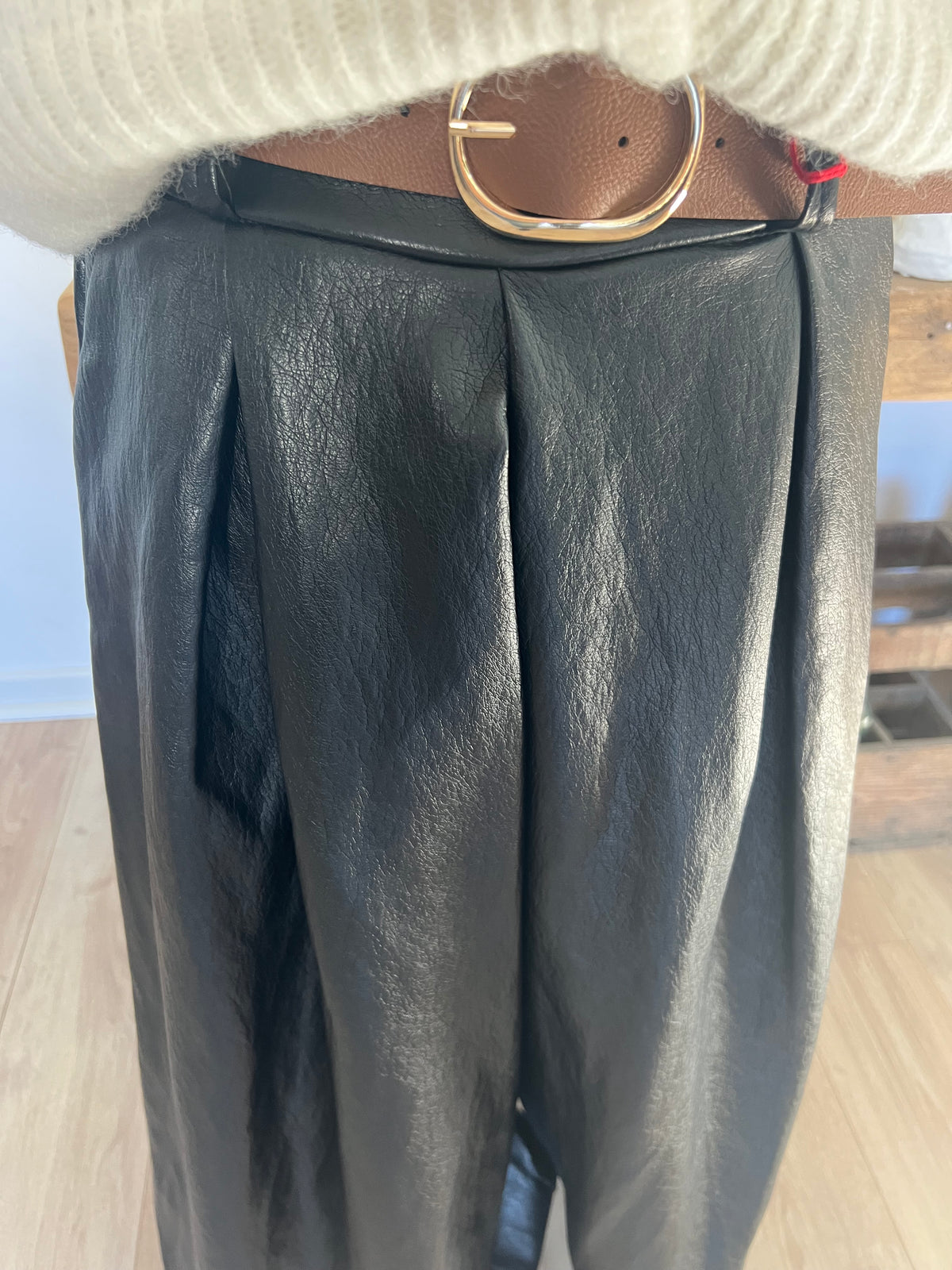 JUPE-CULOTTE SIMILI CUIR – JOHANNA PARIS