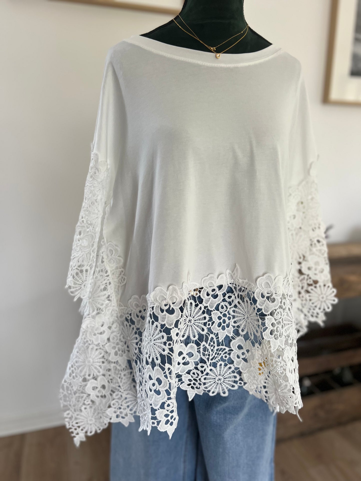 T-shirt dentelle Johanna Paris – Taille unique 36 à 42